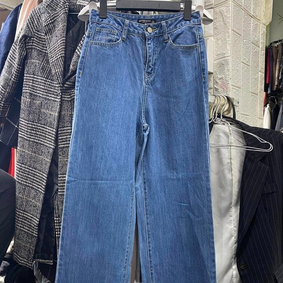 Vintage Denim - Vintage Riot Mom Jeans Size 8